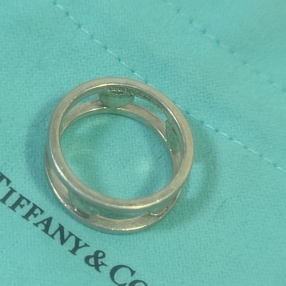 Tiffany & Co Silver Five Hearts Heart Band Ring Size 7.25 - Picture 3 of 8